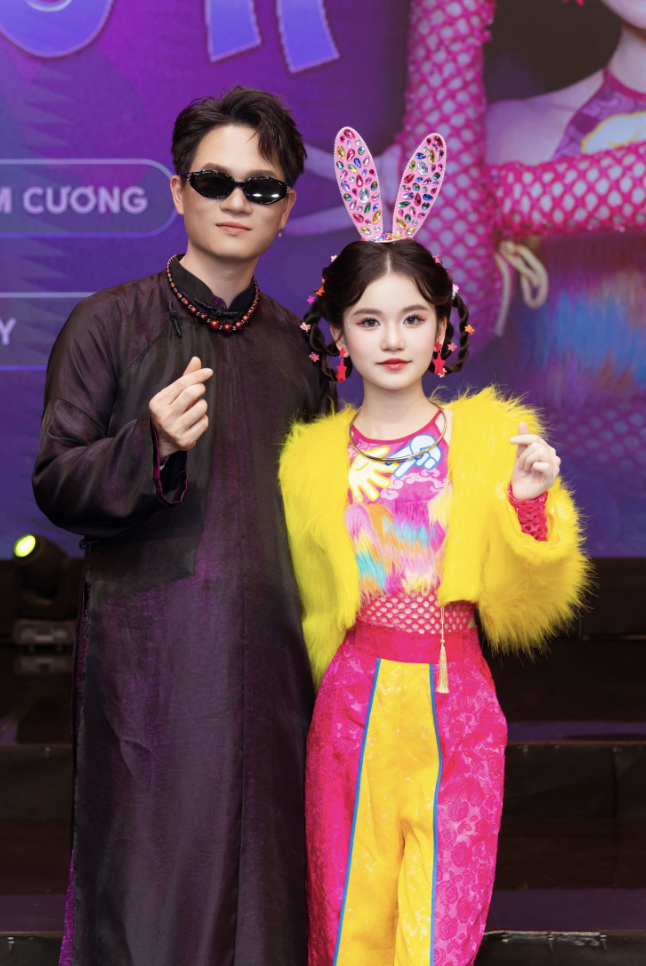 Ca sĩ nhí Kim Cương ra mắt MV Oẳn tù tì đầy màu sắc và ý nghĩa văn hóa - Ảnh 2.