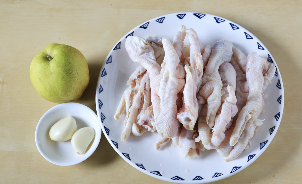 Chân gà sốt Thái hương lê: Món 