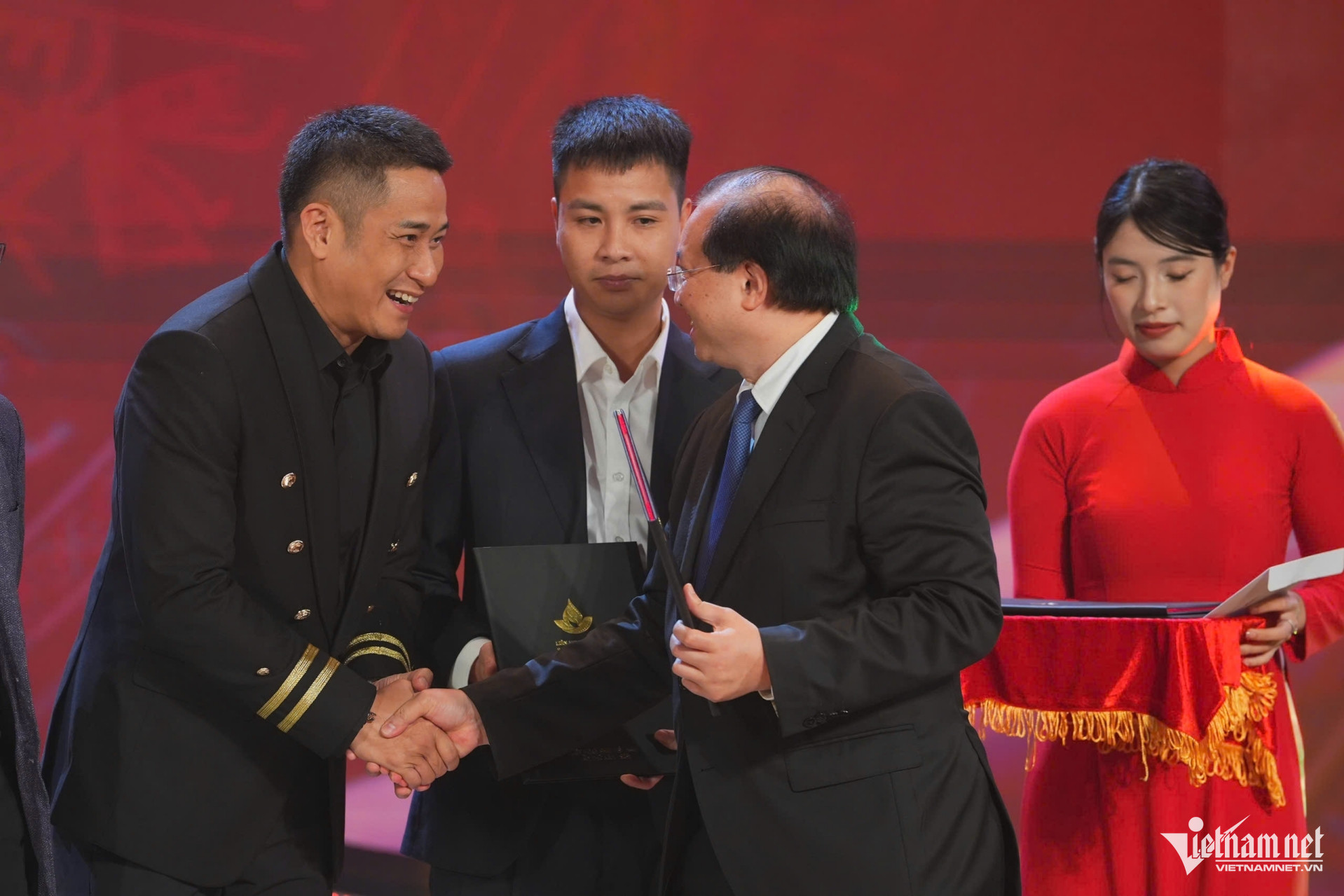 Niềm vui bất ngờ của diễn viên Minh Tiệp tại LHP Việt Nam 2025 - Ảnh 1.