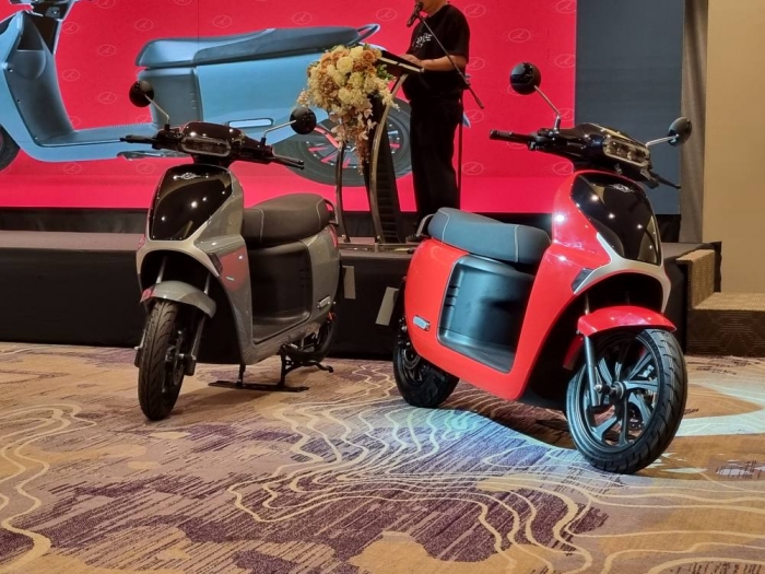 Xe máy điện giá 34,5 triệu đồng pin khỏe, sở hữu khóa thông minh, động cơ chống nước đẹp hơn SH Mode, rẻ ngang Vision- Ảnh 2. Xe máy điện giá 34,5 triệu đồng pin khỏe, sở hữu khóa thông minh, động cơ chống nước đẹp hơn SH Mode, rẻ ngang Vision- Ảnh 2.