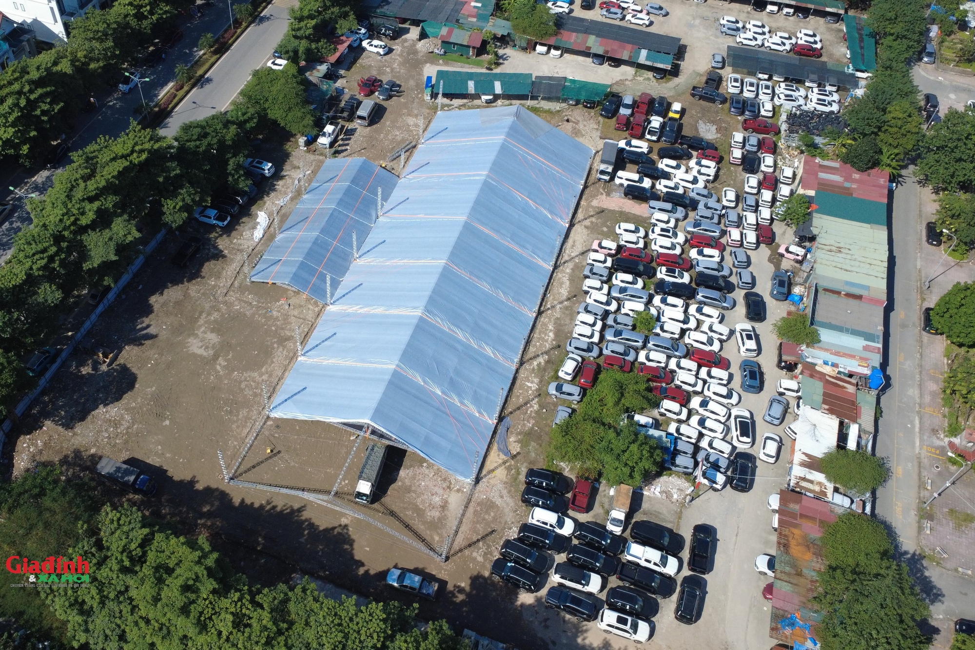 Hà Nội: Đất trường học KĐT Thành phố Giao Lưu bị 'xẻ thịt', trách nhiệm quản lý thuộc về ai? - Ảnh 1.