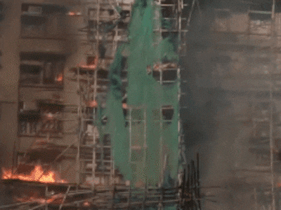 Toàn cảnh vụ cháy thảm họa nhất 3 thập kỷ ở Hong Kong: Số người tử vong chạm mốc 36, 10 tiếng cả thành phố vật lộn trong kinh hoàng- Ảnh 2.