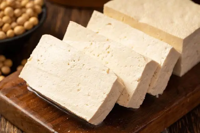 Người phụ nữ 40 tuổi ăn đậu phụ mỗi ngày, sau 2 năm đi khám bác sĩ nhìn kết quả đứng hình- Ảnh 2.