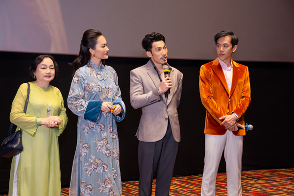 'Nàng Pao' Đỗ Thị Hải Yến nói gì khi trở lại màn ảnh sau gần 10 năm 'theo chồng bỏ cuộc chơi'? - Ảnh 4. 'Nàng Pao' Đỗ Thị Hải Yến nói gì khi trở lại màn ảnh sau gần 10 năm 'theo chồng bỏ cuộc chơi'? - Ảnh 4.