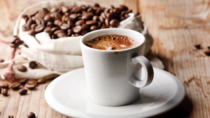 Uống cà phê sáng: 8 nhóm người uống cà phê có thể phải hối hận - Ảnh 2.