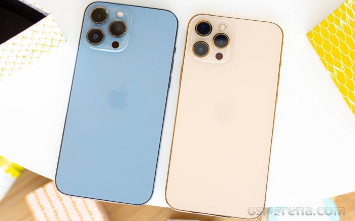 iPhone 16, iPhone 16 Pro Max bất ngờ giảm sốc, rớt giá chưa từng có - Ảnh 1.