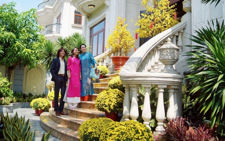 Độ giàu có của 2 nữ danh hài đóng phim điện ảnh đang gây sốt ngoài rạp - Ảnh 4.