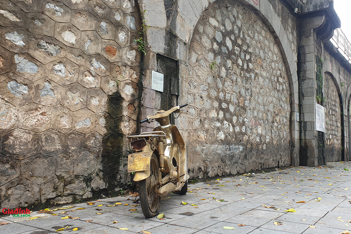 Hà Nội cải tạo 132 vòm cầu đá dẫn lên cầu Long Biên làm không gian văn hóa - Ảnh 1.