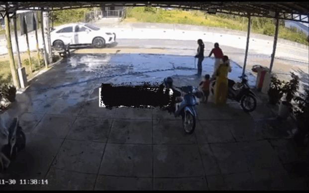 Hoảng hồn cảnh ô tô con tông "loạn xạ" khiến 1 người tử vong ở Tây Ninh