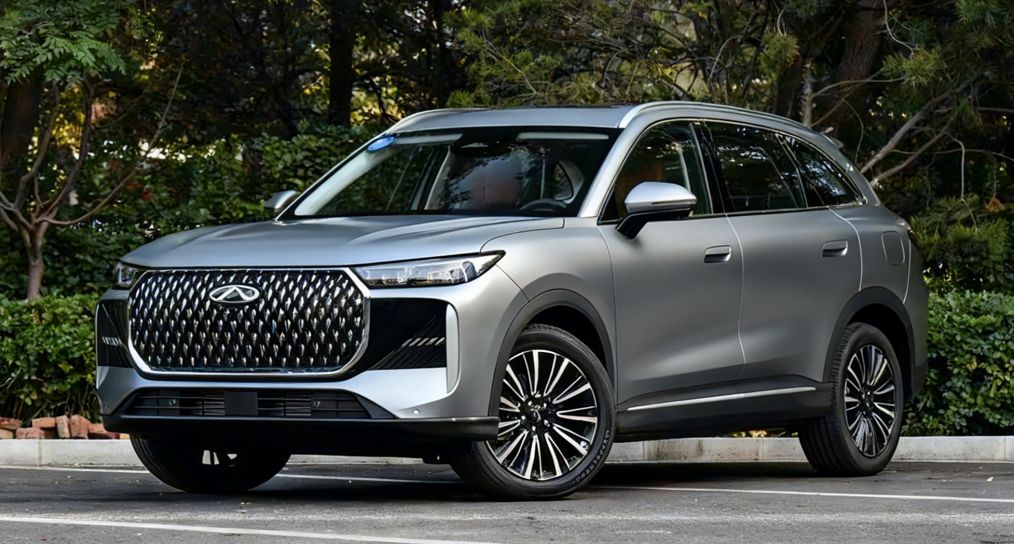 Xe ô tô 7 chỗ SUV hạng C giá 391 triệu đồng thiết kế hiện đại, công nghệ đỉnh cao sánh ngang Hyundai Santa Fe, rẻ chỉ như Kia Morning - Ảnh 2. Xe ô tô 7 chỗ SUV hạng C giá 391 triệu đồng thiết kế hiện đại, công nghệ đỉnh cao sánh ngang Hyundai Santa Fe, rẻ chỉ như Kia Morning - Ảnh 2.