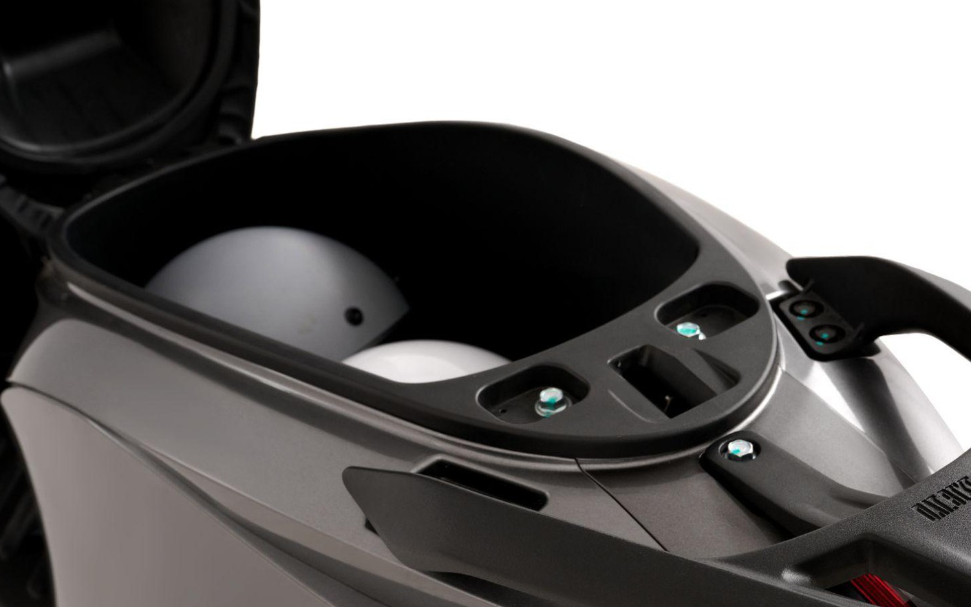 Trải nghiệm xe máy điện của Honda giá 13,8 triệu đồng bán ở Việt Nam thiết kế nhỏ gọn, động cơ khỏe, pin bền, rẻ hơn cả Wave Alpha - Ảnh 1.