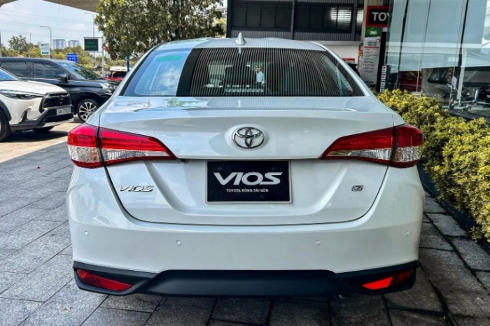 Giá lăn bánh Toyota Vios mới nhất giảm sốc , ngang Kia Morning và Hyundai Grand i10 - Ảnh 4. Giá lăn bánh Toyota Vios mới nhất giảm sốc , ngang Kia Morning và Hyundai Grand i10 - Ảnh 4.