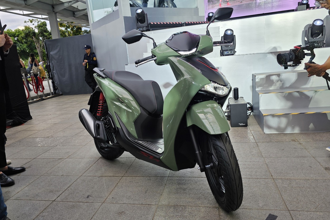 Giá xe ga Honda mới bán ở Việt Nam đẹp vượt trội, công nghệ đỉnh cao: Rẻ nhất 40,2 triệu đồng, đắt nhất bao nhiêu? - Ảnh 8. Giá xe ga Honda mới bán ở Việt Nam đẹp vượt trội, công nghệ đỉnh cao: Rẻ nhất 40,2 triệu đồng, đắt nhất bao nhiêu? - Ảnh 8.