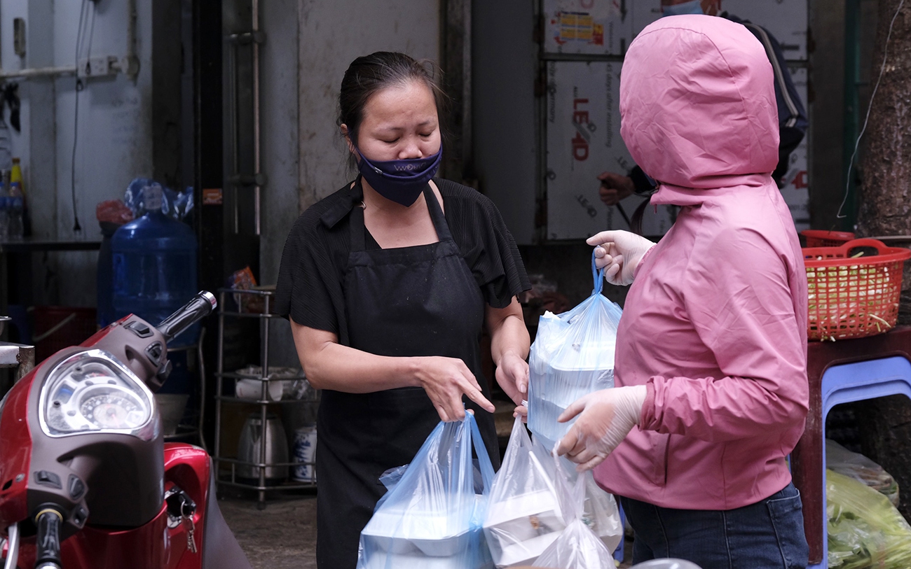 Bảo vệ người tiêu dùng trong thời kỳ xóa bỏ thuế khoán từ 2026 - Ảnh 2. Bảo vệ người tiêu dùng trong thời kỳ xóa bỏ thuế khoán từ 2026 - Ảnh 2.
