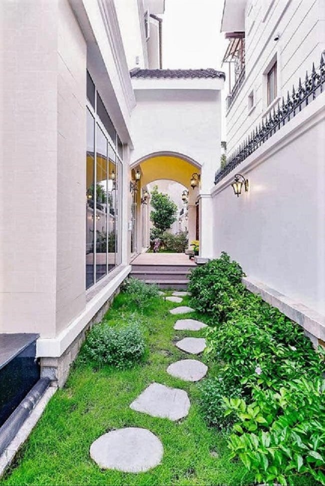 Có gì trong căn biệt thự đặc biệt của vợ chồng Đoàn Di Băng tại TP . HCM - Ảnh 7.