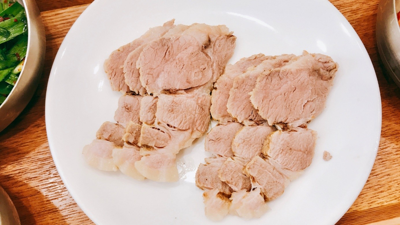 Quan niệm sai lầm về kiêng khem trong chế độ ăn uống của mẹ sau sinh- Ảnh 1.