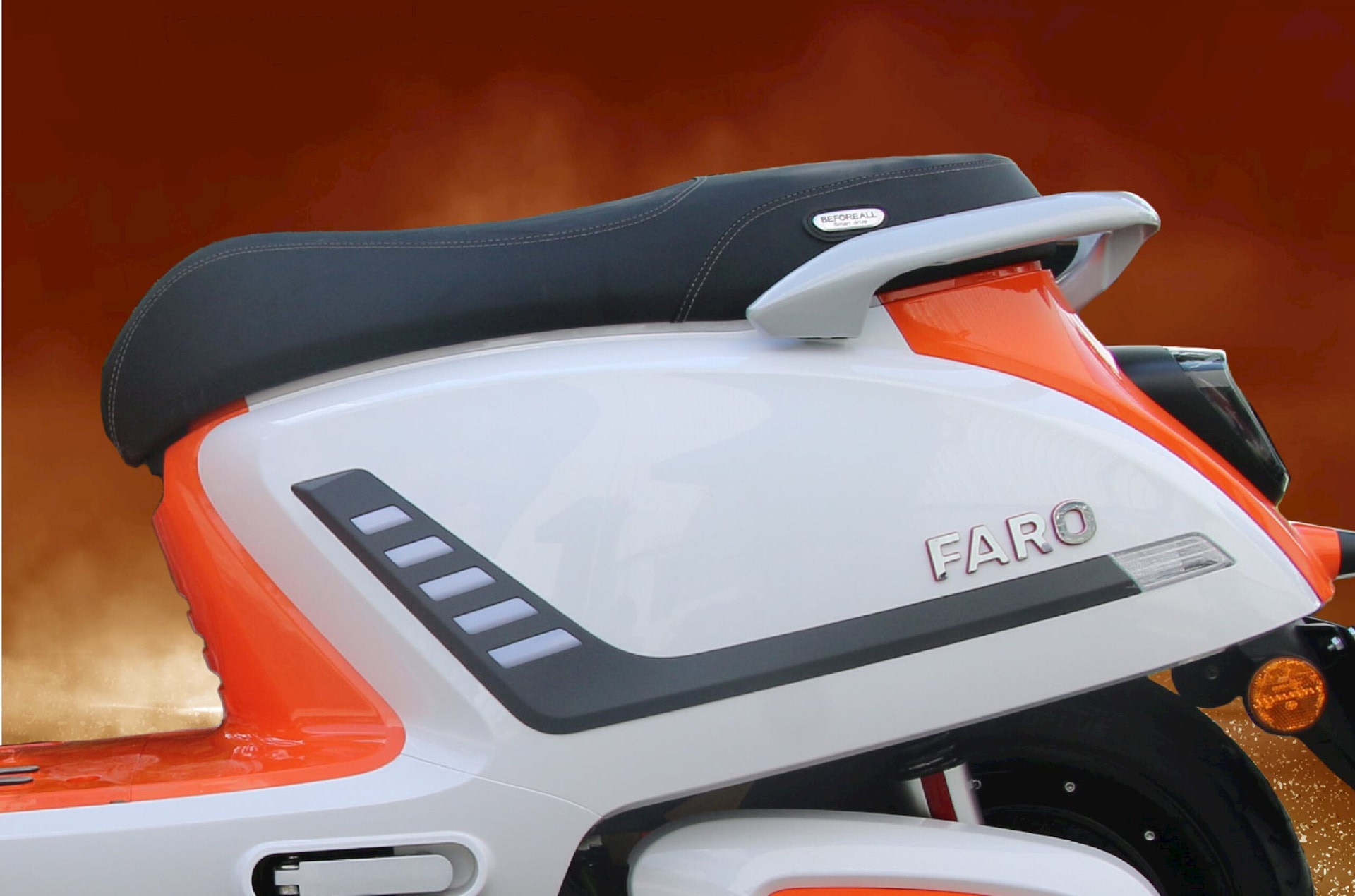 Xe máy điện giá 19,9 triệu đồng ở Việt Nam đẹp cổ điển, pin bền, có cả Smartkey và ABS, rẻ hơn cả Vision, xe số Wave Alpha - Ảnh 4. Xe máy điện giá 19,9 triệu đồng ở Việt Nam đẹp cổ điển, pin bền, có cả Smartkey và ABS, rẻ hơn cả Vision, xe số Wave Alpha - Ảnh 4.