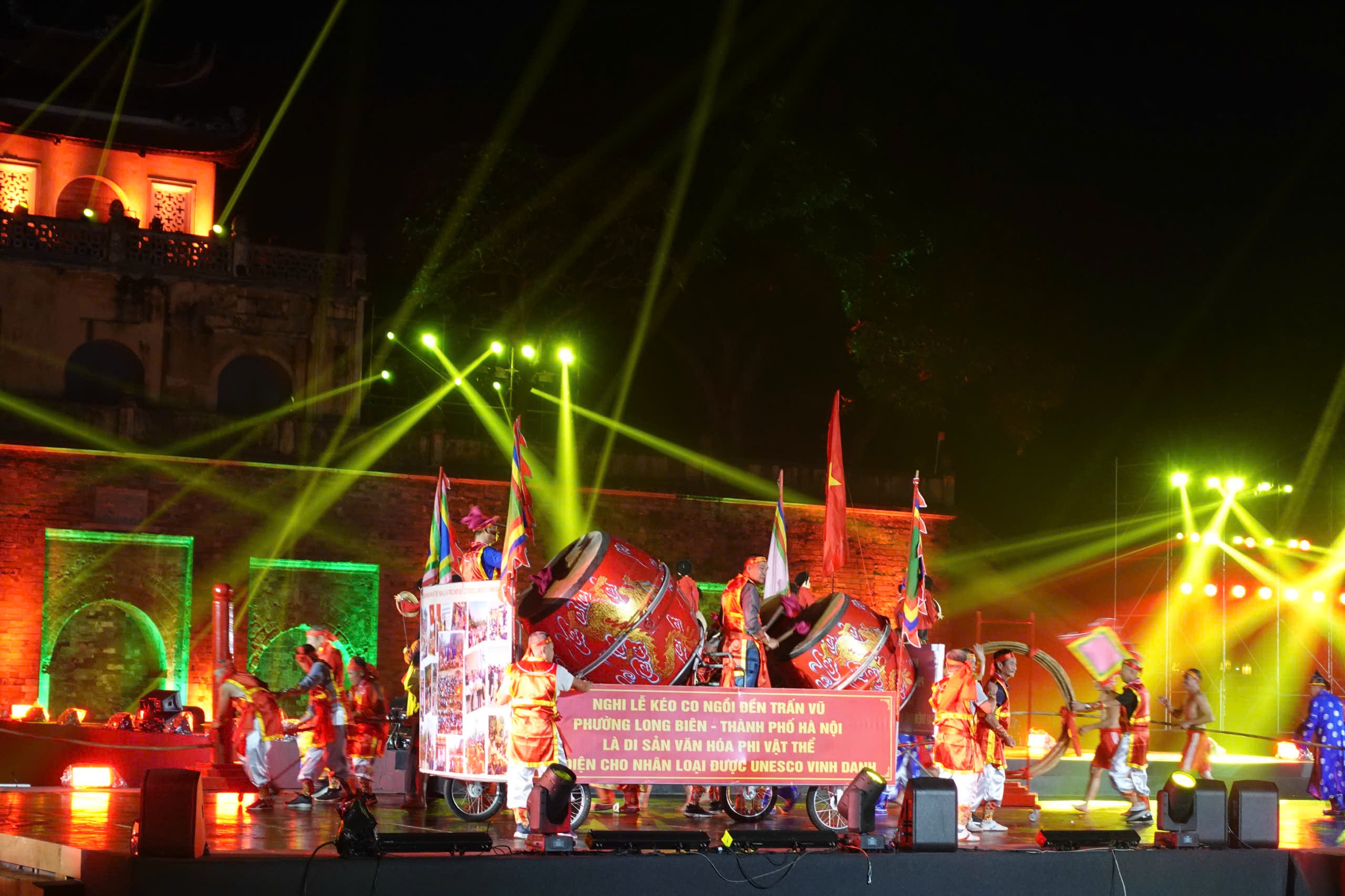Festival Thăng Long - Hà Nội 2025: Bữa tiệc nghệ thuật đậm sắc màu văn hóa Thủ đô - Ảnh 2. Festival Thăng Long - Hà Nội 2025: Bữa tiệc nghệ thuật đậm sắc màu văn hóa Thủ đô - Ảnh 2.