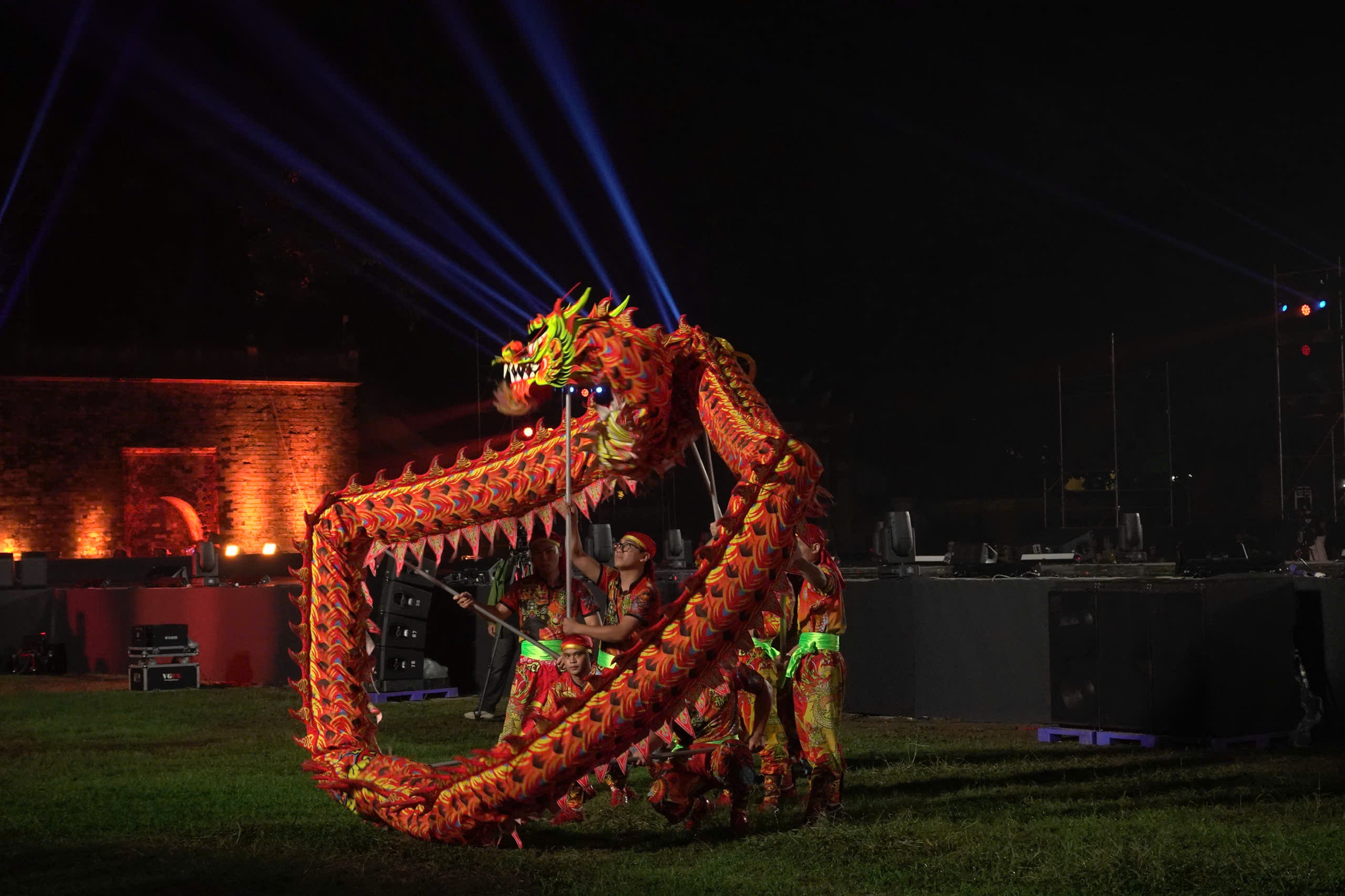 Festival Thăng Long - Hà Nội 2025: Bữa tiệc nghệ thuật đậm sắc màu văn hóa Thủ đô - Ảnh 5. Festival Thăng Long - Hà Nội 2025: Bữa tiệc nghệ thuật đậm sắc màu văn hóa Thủ đô - Ảnh 5.