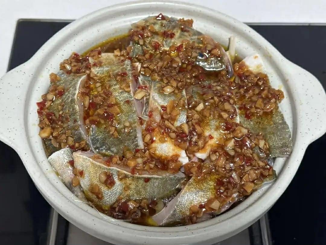 Bữa cơm mùa đông của người "sành ăn" không thể thiếu món cá này: Dễ nấu mà ngon thơm nức lòng, ai cũng phải khen!- Ảnh 7.