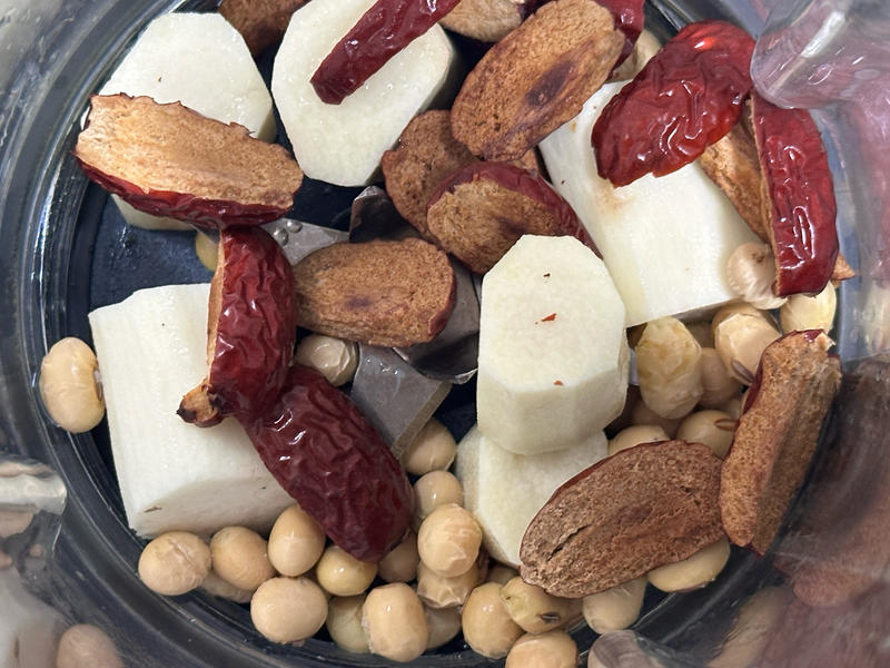 6 c&ocirc;ng thức sữa đậu n&agrave;nh cực tốt: Phụ nữ h&atilde;y lu&acirc;n phi&ecirc;n uống trong m&ugrave;a đ&ocirc;ng để dưỡng ẩm da, bổ tỳ vị- Ảnh 5.