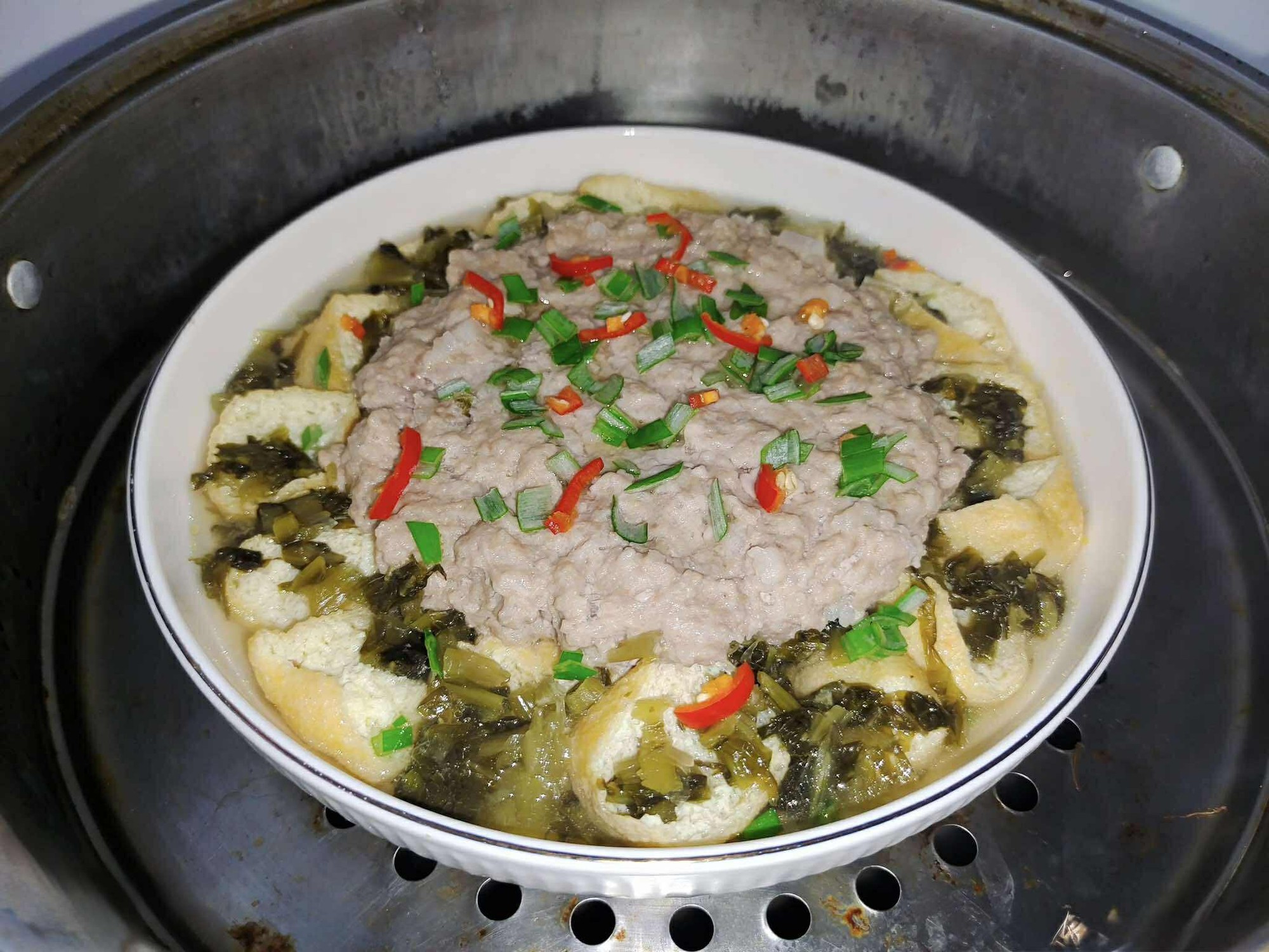 Chỉ cần hấp 3 nguyên liệu này cùng nhau, 10 phút là sẽ có một món ăn thơm ngon, mọng nước và đậm đà- Ảnh 5. Chỉ cần hấp 3 nguyên liệu này cùng nhau, 10 phút là sẽ có một món ăn thơm ngon, mọng nước và đậm đà- Ảnh 5.