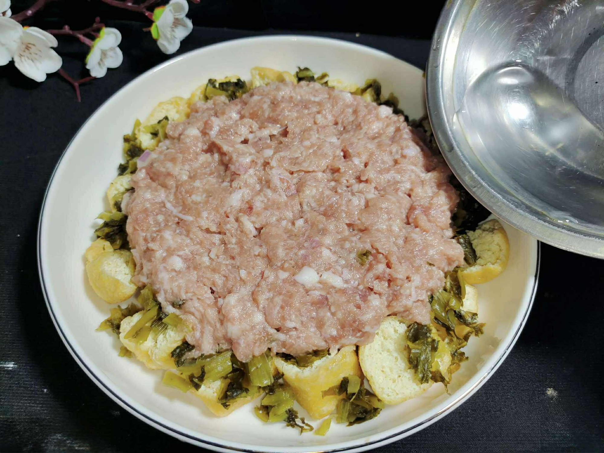 Chỉ cần hấp 3 nguyên liệu này cùng nhau, 10 phút là sẽ có một món ăn thơm ngon, mọng nước và đậm đà- Ảnh 4. Chỉ cần hấp 3 nguyên liệu này cùng nhau, 10 phút là sẽ có một món ăn thơm ngon, mọng nước và đậm đà- Ảnh 4.