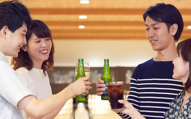 Họp lớp 20 năm, tôi bàng hoàng nhận ra: Điểm cao không còn quyết định cuộc đời