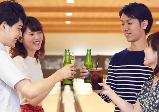 Họp lớp 20 năm, tôi bàng hoàng nhận ra: Điểm cao không còn quyết định cuộc đời - Ảnh 1.