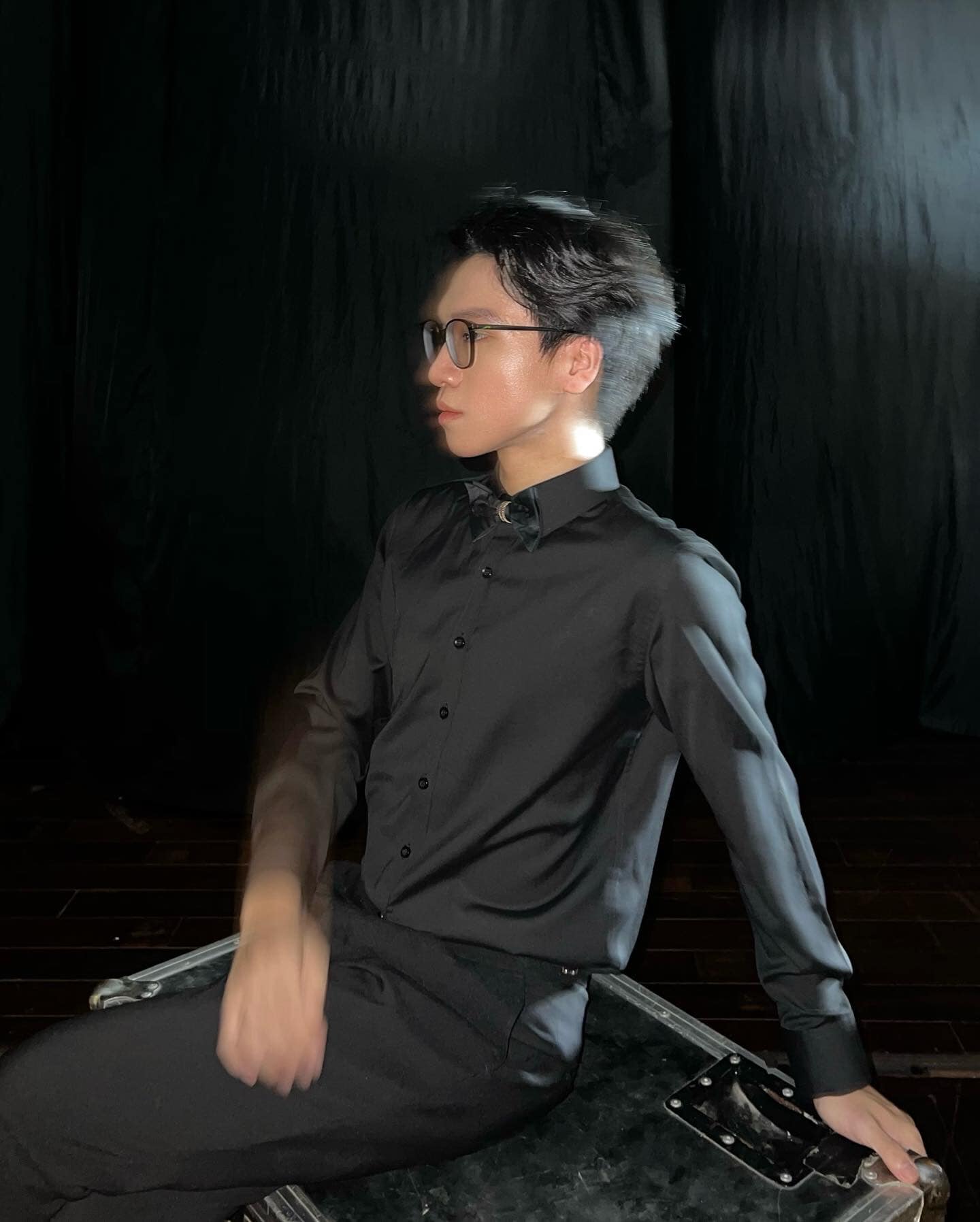 Vũ Tấn Đạt - con trai Trọng Tấn với giọng ca nội lực và ngọai hình điển trai - Ảnh 6. Vũ Tấn Đạt - con trai Trọng Tấn với giọng ca nội lực và ngọai hình điển trai - Ảnh 6.