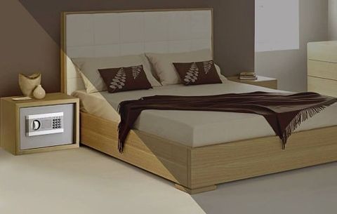 Cách đặt két sắt trong phòng ngủ theo phong thủy để tích tụ tài lộc - Ảnh 2.