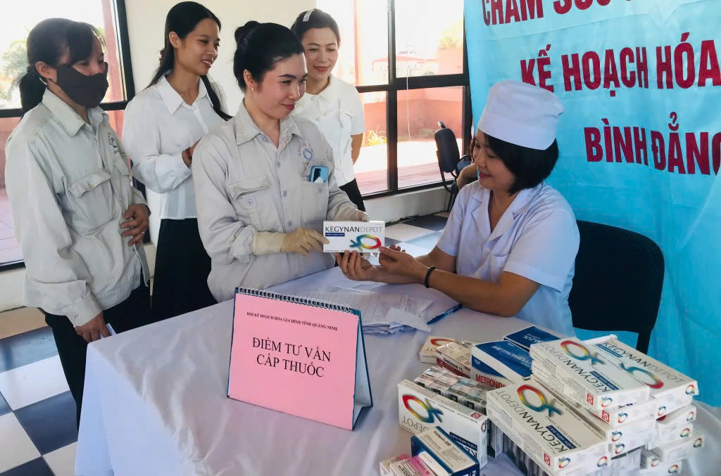 Quảng Ninh nỗ lực nâng cao chất lượng dân số hướng tới phát triển bền vững - Ảnh 1.