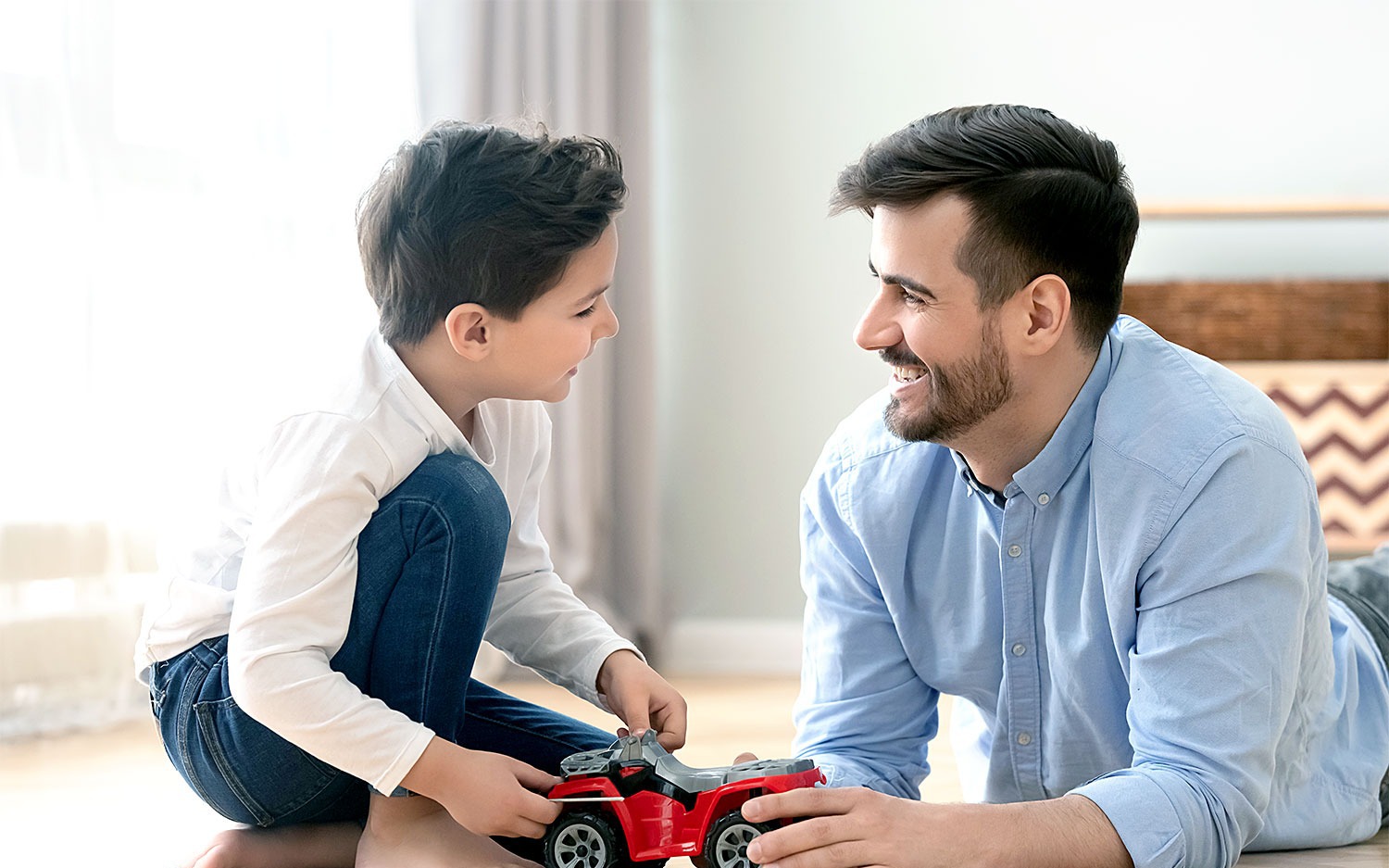 Khoảng cách giàu nghèo bắt nguồn từ giáo dục: Những quan điểm mà cha mẹ giàu tránh xa