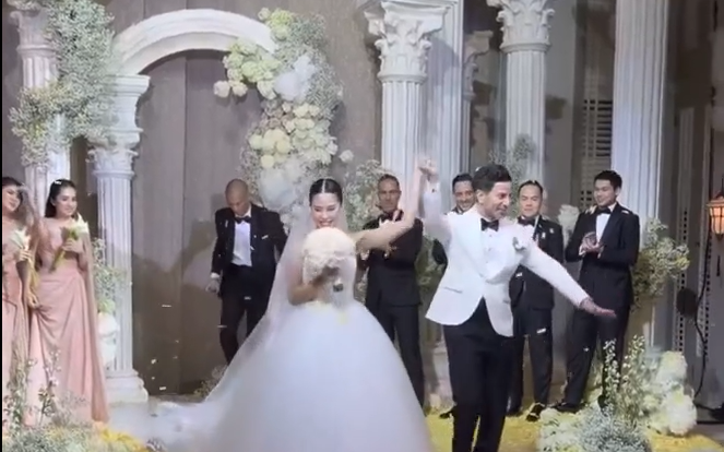 Loạt t&iacute;nh c&aacute;ch chưa từng được h&eacute; lộ của Ti&ecirc;n Nguyễn &lsquo;lộ r&otilde;&rsquo; qua b&agrave;i ph&aacute;t biểu của em trai Hiếu Nguyễn