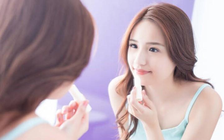 M&ocirc;i kh&ocirc; kh&ocirc;ng đơn thuần xuất ph&aacute;t từ thiếu ẩm như nhiều người vẫn nghĩ