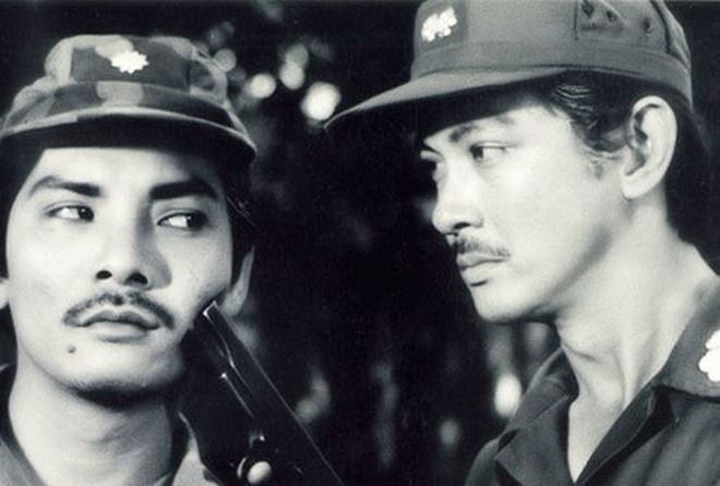 Nghĩ về 'tình nghệ sĩ' ở đám tang Thương Tín - Ảnh 4. Nghĩ về 'tình nghệ sĩ' ở đám tang Thương Tín - Ảnh 4.