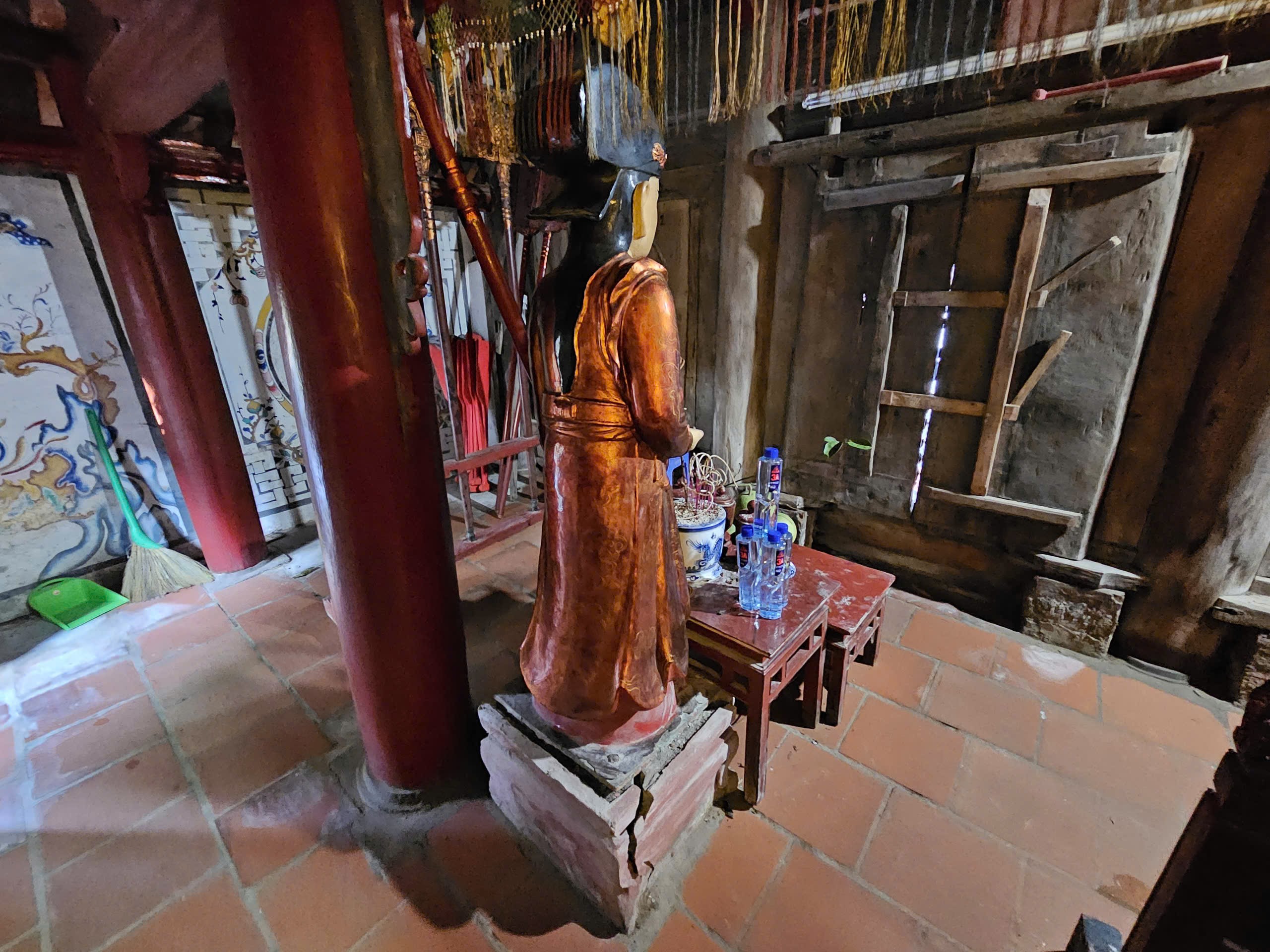 Đền Xám Ninh Bình: Di tích linh thiêng đang dần phai nhạt theo thời gian - Ảnh 8. Đền Xám Ninh Bình: Di tích linh thiêng đang dần phai nhạt theo thời gian - Ảnh 8.