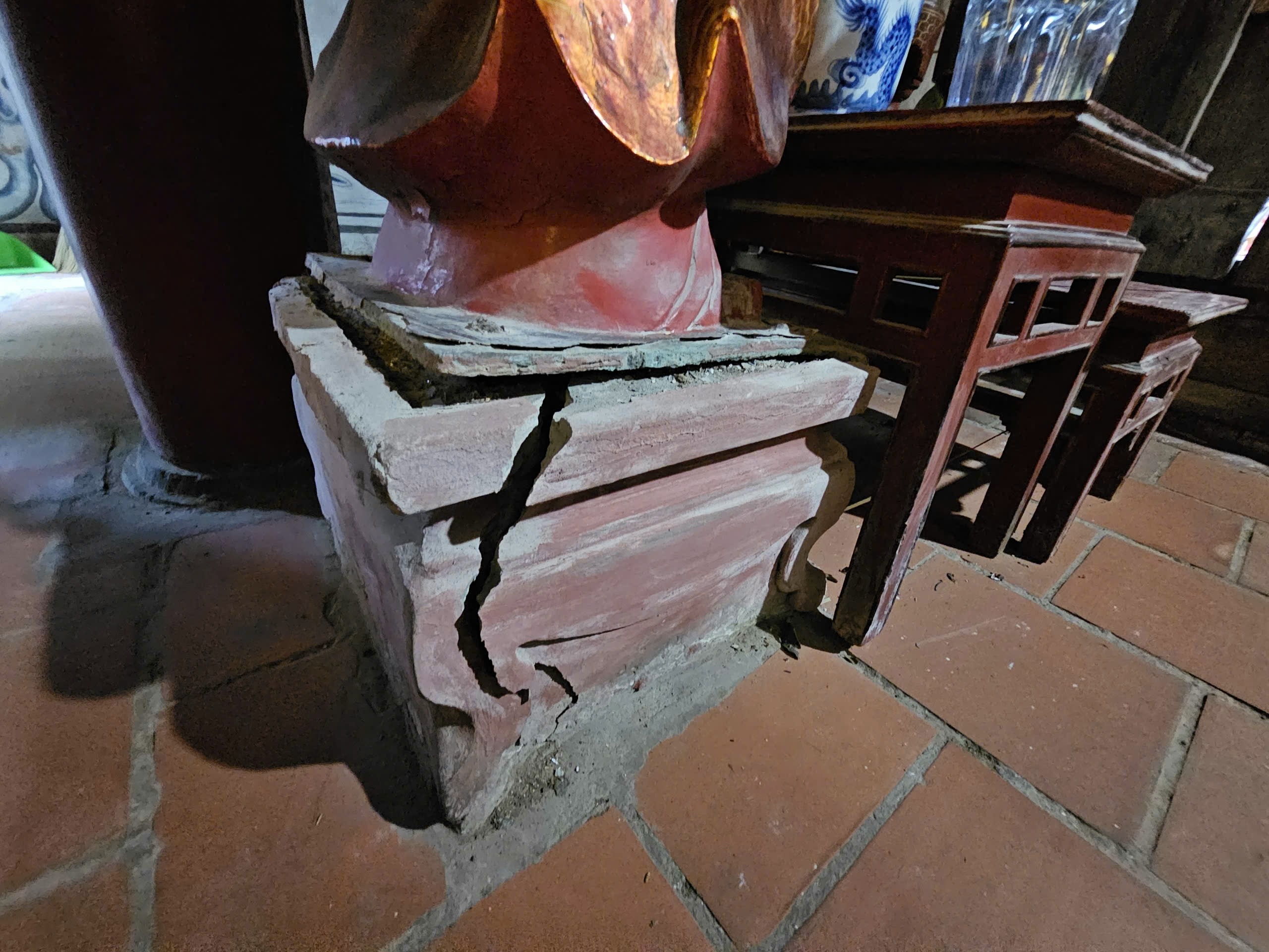 Đền Xám Ninh Bình: Di tích linh thiêng đang dần phai nhạt theo thời gian - Ảnh 9. Đền Xám Ninh Bình: Di tích linh thiêng đang dần phai nhạt theo thời gian - Ảnh 9.