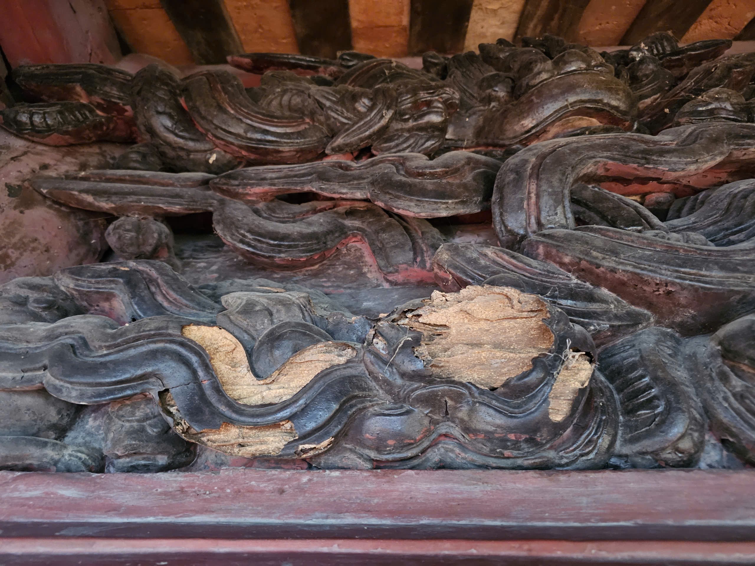 Đền Xám Ninh Bình: Di tích linh thiêng đang dần phai nhạt theo thời gian - Ảnh 5. Đền Xám Ninh Bình: Di tích linh thiêng đang dần phai nhạt theo thời gian - Ảnh 5.