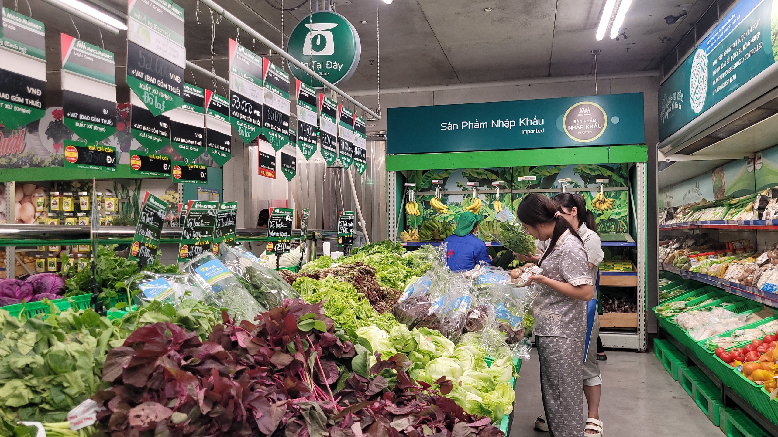 Tăng cường bảo vệ người tiêu dùng với các chương trình khuyến mại hấp dẫn cuối tuần - Ảnh 8. Tăng cường bảo vệ người tiêu dùng với các chương trình khuyến mại hấp dẫn cuối tuần - Ảnh 8.