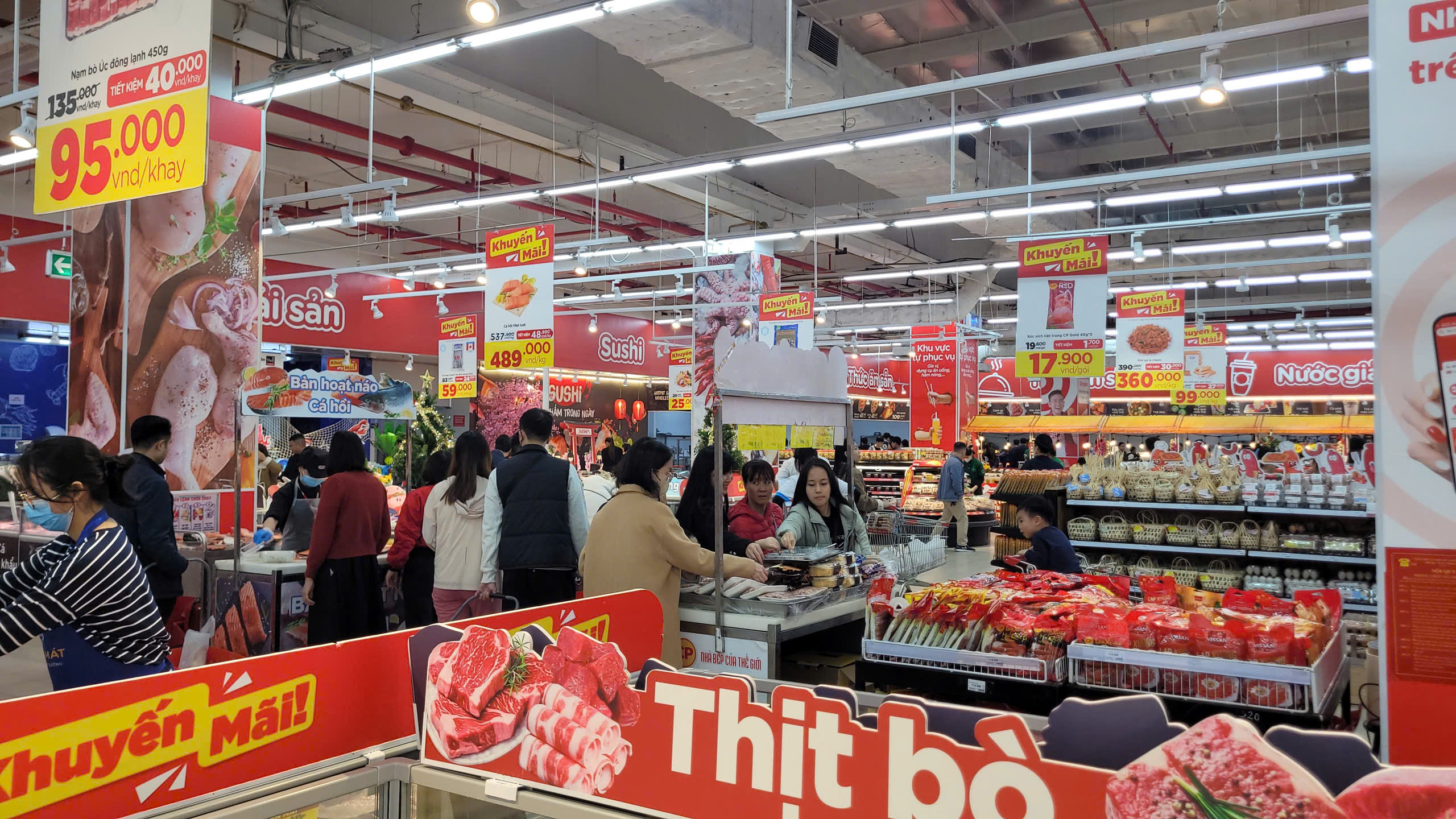 Tăng cường bảo vệ người tiêu dùng với các chương trình khuyến mại hấp dẫn cuối tuần - Ảnh 2. Tăng cường bảo vệ người tiêu dùng với các chương trình khuyến mại hấp dẫn cuối tuần - Ảnh 2.