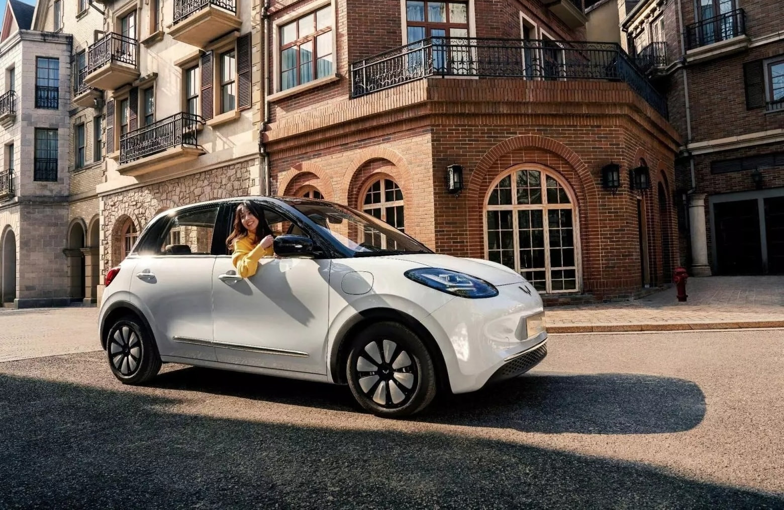 Hatchback gi&aacute; 300 triệu đồng trang bị chẳng k&eacute;m SUV hạng cao chạy xa tới 333km, sạc &lsquo;si&ecirc;u tốc', rẻ hơn Kia Morning, Hyundai Grand i10 sẽ dậy s&oacute;ng thị trường nếu về Việt Nam - Ảnh 2.