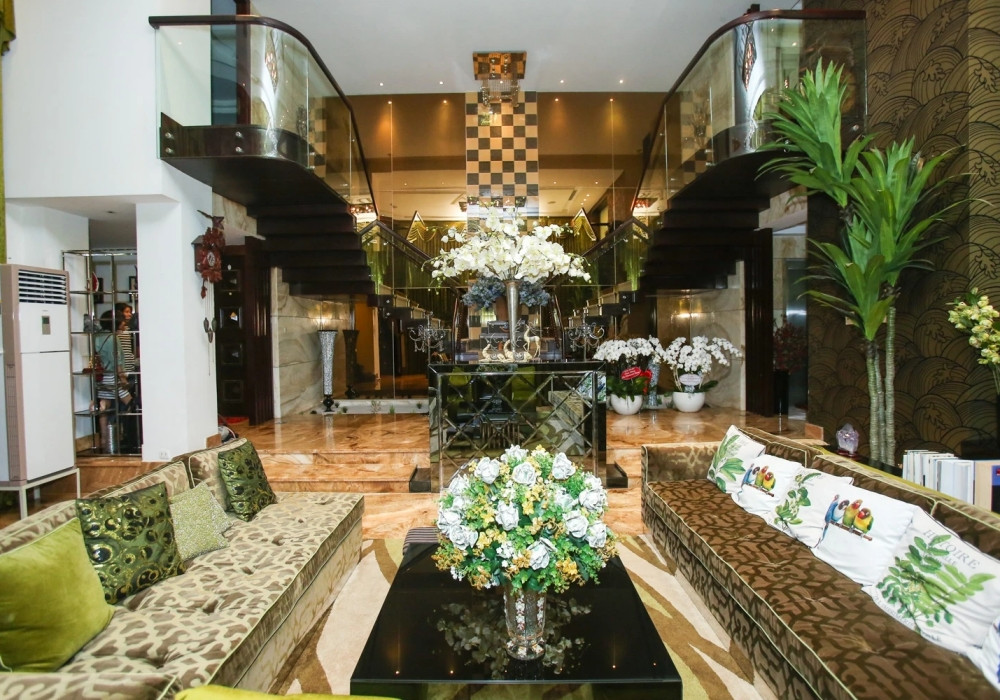 Đàm Vĩnh Hưng chính thức rời biệt thự triệu đô ở cư xá Bắc Hải - Ảnh 3. Đàm Vĩnh Hưng chính thức rời biệt thự triệu đô ở cư xá Bắc Hải - Ảnh 3.