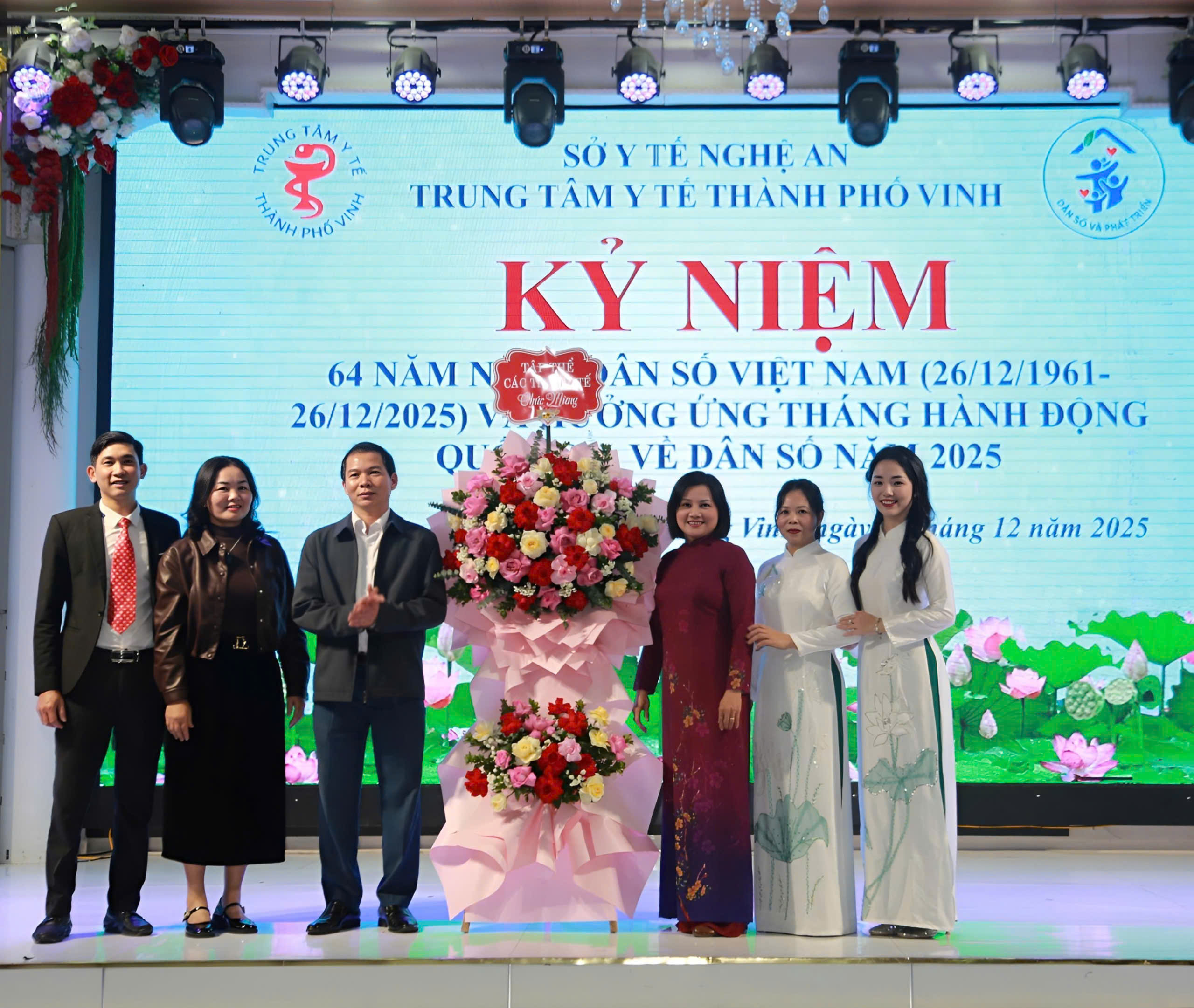 Đầu tư cho d&acirc;n số l&agrave; đầu tư cho ph&aacute;t triển bền vững tại Nghệ An - Ảnh 4.