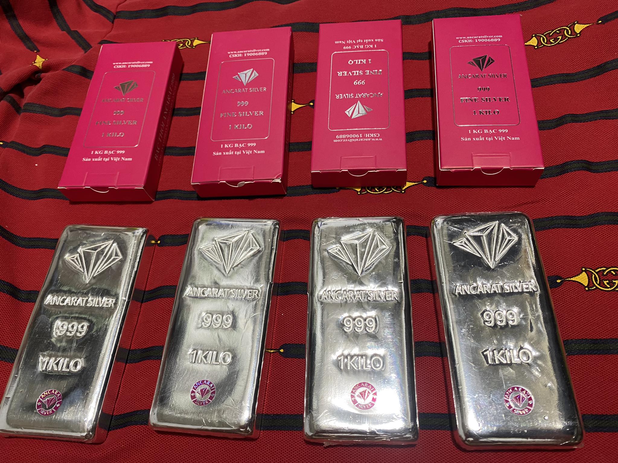 Giá bạc hôm nay 2/12: Thị trường trong nước điều chỉnh tăng giảm rõ rệt - Ảnh 1.