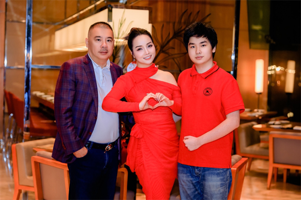 23 năm hôn nhân không bao giờ chồng 'biết ghen' của 'cô Trúc' Mai Thu Huyền - Ảnh 3.