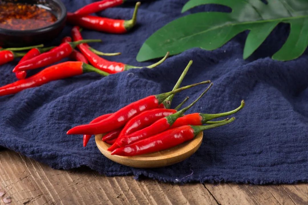 Người c&oacute; l&aacute; l&aacute;ch v&agrave; dạ d&agrave;y suy yếu thường lộ ngay ra tr&ecirc;n mặt: Thay đổi 4 th&oacute;i quen gi&uacute;p phục hồi một nửa- Ảnh 3.