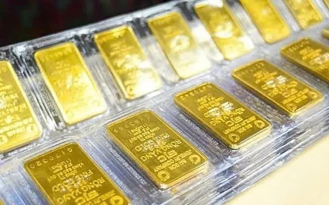 Gi&aacute; v&agrave;ng h&ocirc;m nay 21/12: Nh&agrave; đầu tư c&oacute; l&atilde;i nhẹ