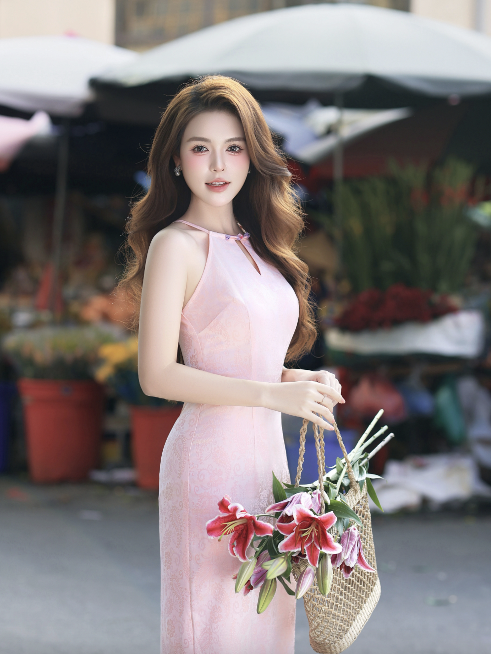 Ch&acirc;n dung nữ diễn vi&ecirc;n H&agrave; B&iacute;ch Ngọc k&eacute;m Mạnh Trường 16 tuổi đang g&acirc;y sốt - Ảnh 6.