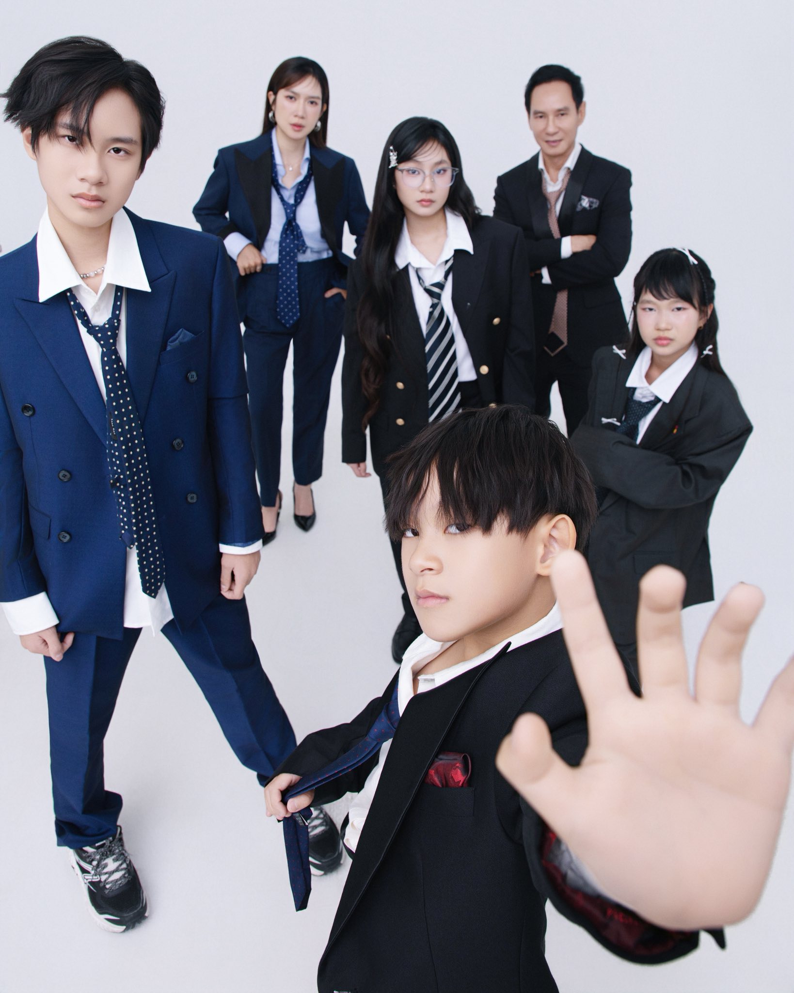 L&yacute; Hải v&agrave; Minh H&agrave; kỷ niệm 15 năm ng&agrave;y cưới hạnh ph&uacute;c b&ecirc;n 4 con - Ảnh 6.